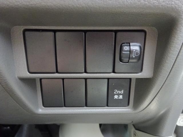 0900002A30261008W00206.jpg