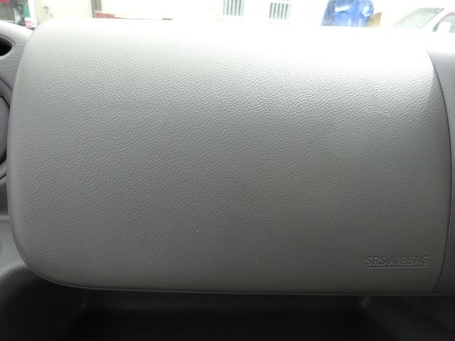 0900002A30261008W00215.jpg
