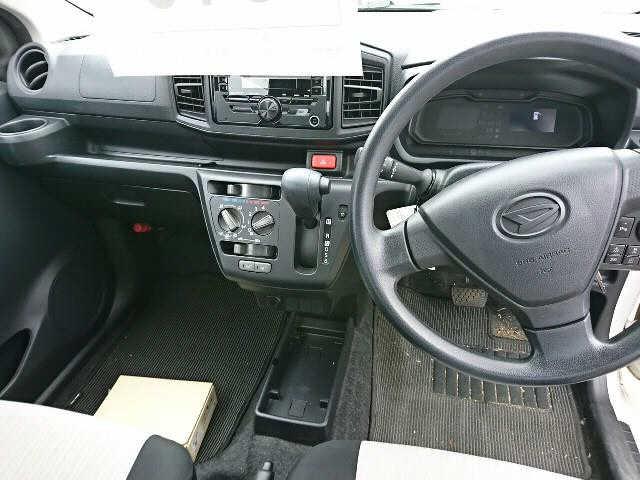 7e143fe72bf5791cdf84bad86f560baf.jpg