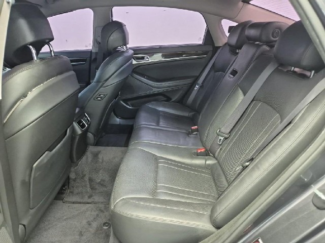 6081500666R12.jpg