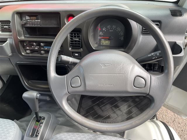 1100798A30260716W00113.jpg