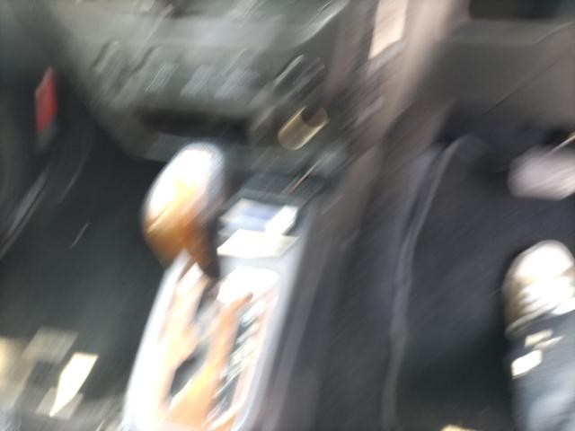 0230022A30260612W00104.jpg