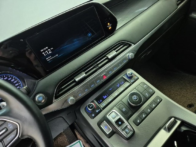6081500516R10.jpg