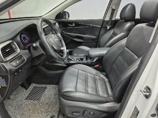 6061000663R11.jpg