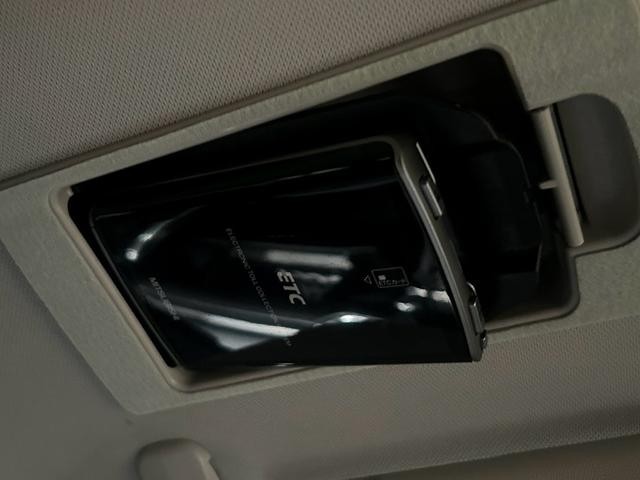 0704328A30261029W00810.jpg