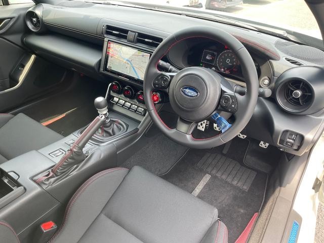 1100828A30260806W00118.jpg