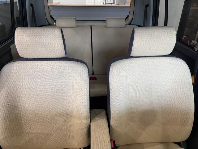 1000414A30261021W00102.jpg