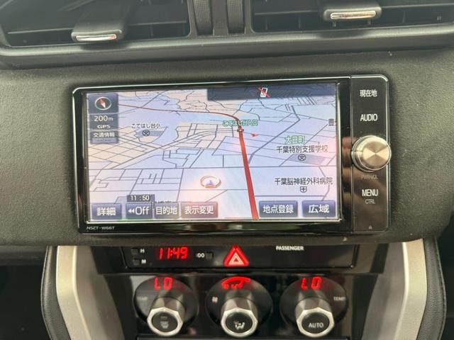 0520271A30261021W00702.jpg