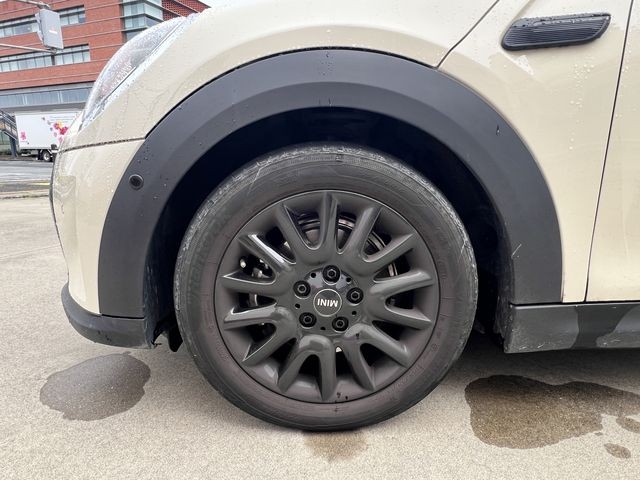 10fd2970733ece41bf7d22e3287c4d47.jpg
