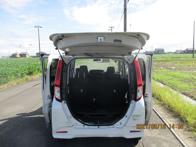 edd1536d63a12e9bd329f25111df1210.jpg