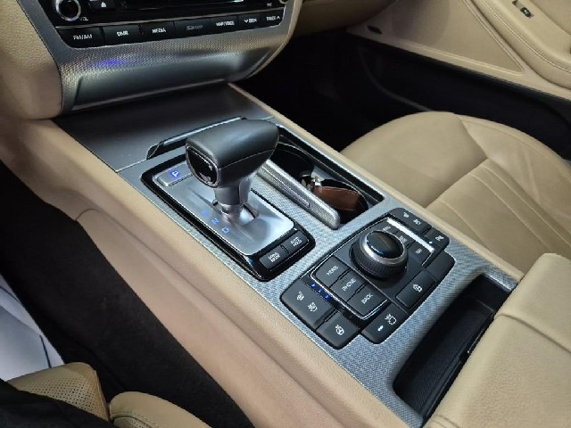 6081001190R8.jpg