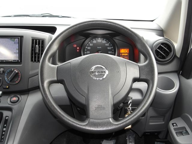 76f2aefb480549f33ae94a10cdd9ebd8.jpg