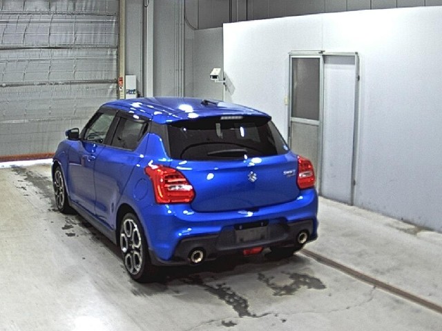 a762cc215cb86b58cdfb8d12f26aac6e.jpg