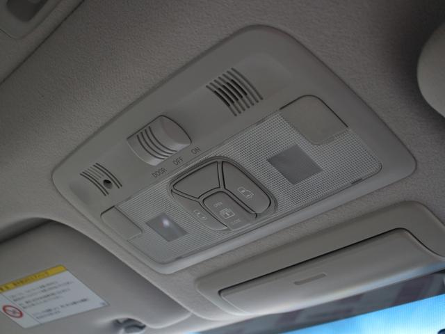 0520046A30260621W00204.jpg