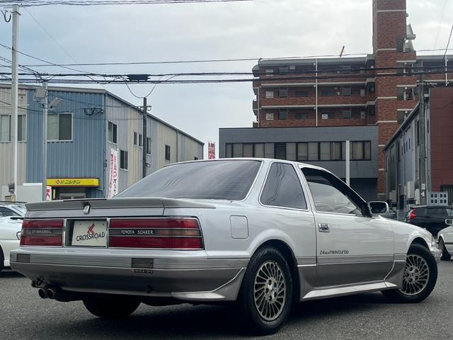 0805011A30260601W00101.jpg