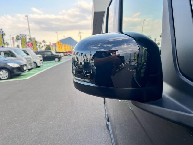 0804936A30261029W00315.jpg
