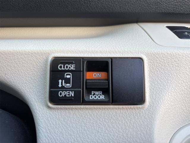 0900975A30261023W00115.jpg
