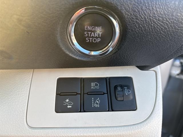 0900975A30261023W00116.jpg
