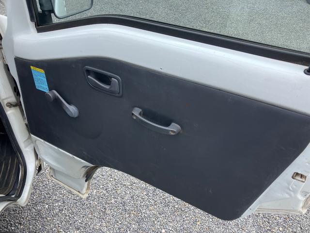 1002753A30260618W00211.jpg