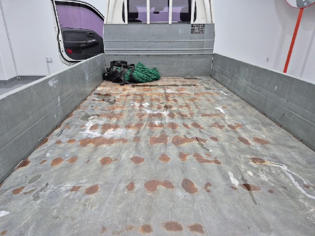 6081000520R13.jpg