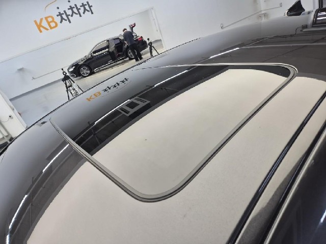 6081500284R13.jpg