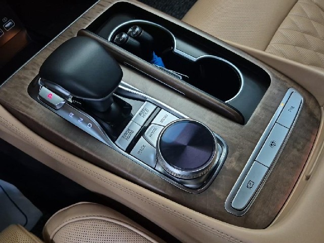 6081500284R8.jpg
