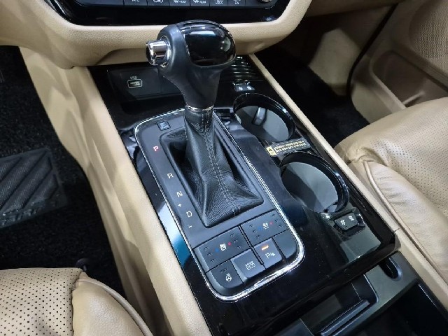 6081500282R8.jpg