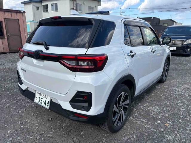 0301793A30261020W00115.jpg