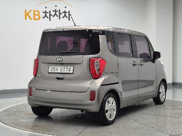 6081000033R3.jpg