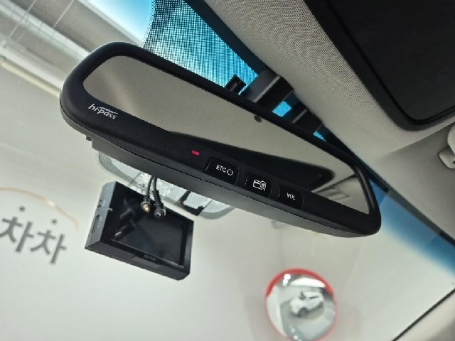 6081000863R16.jpg