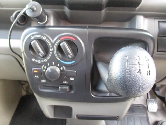 0904143A30260610W00114.jpg