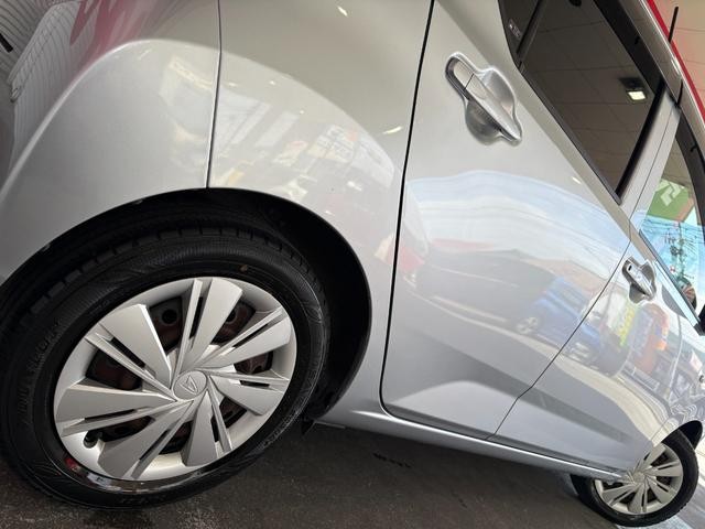 0204562A30261028W00114.jpg