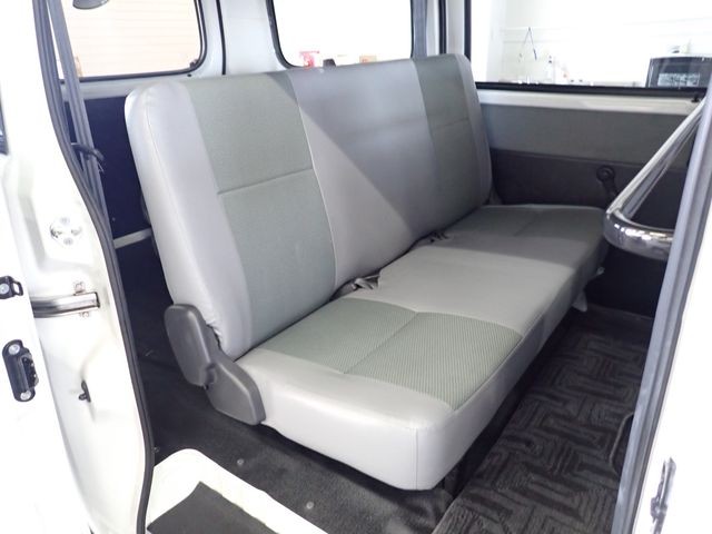 c4aaf40acba3e46402bd71be45b733a8.jpg