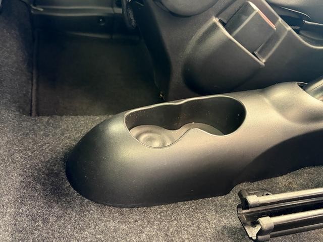 9730769A30261009W00117.jpg