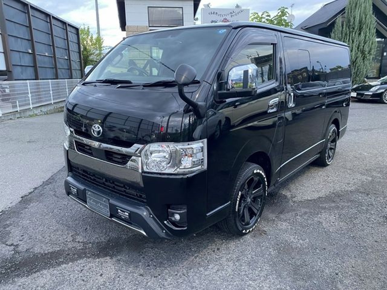 2022 Toyota Hiace, photo 1 of 1