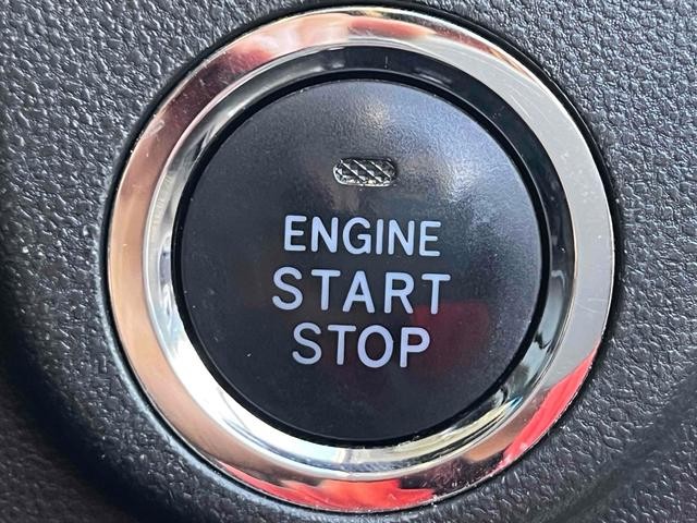 0561254A30261005W00208.jpg