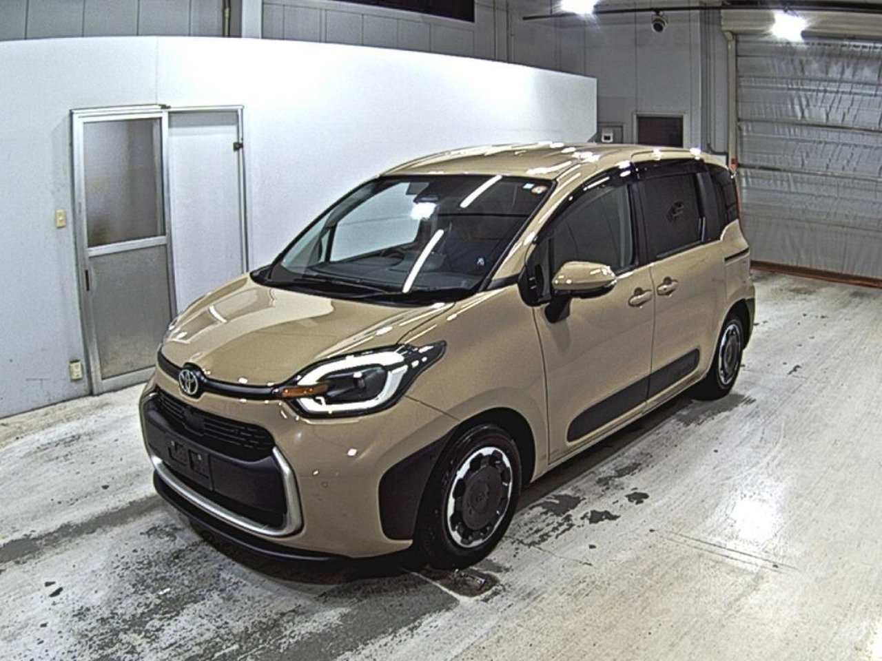 2023 Toyota Sienta Standard for sale in Kenya