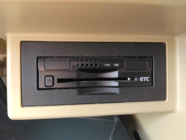 0940076A30260831W00102.jpg
