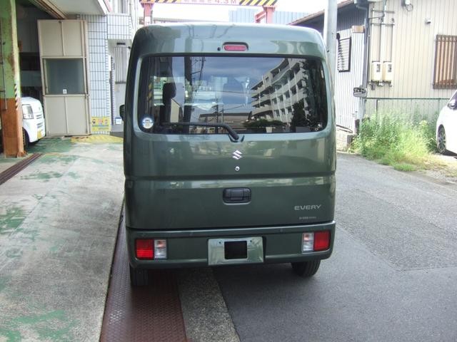 0123552A30260918W00106.jpg