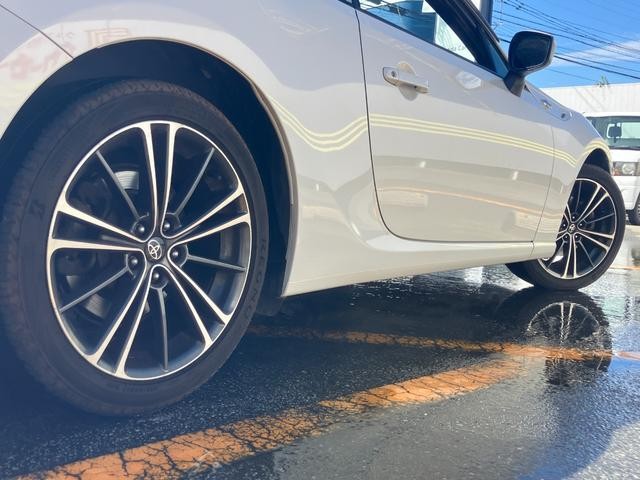 0803997A30261003W00105.jpg