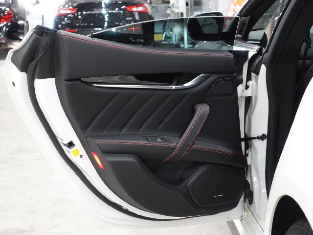 5e355b23ccf3c2680bcd3e60d41d5977.jpg