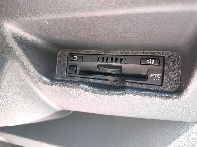 1170008A30260805W00505.jpg