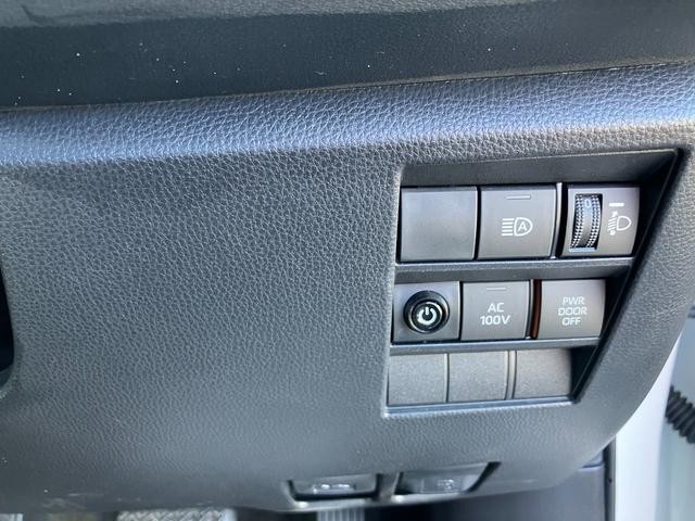 0520252A30261009W00307.jpg