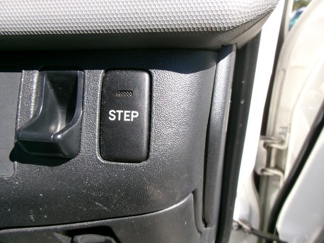 1201233A30261018W00312.jpg