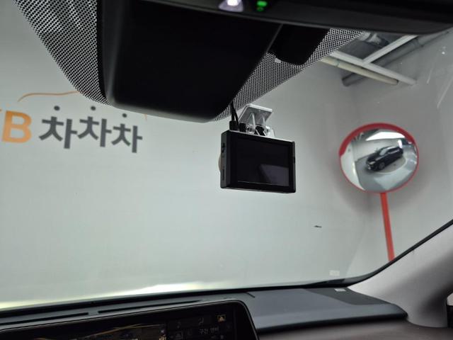 6041003185R18.jpg