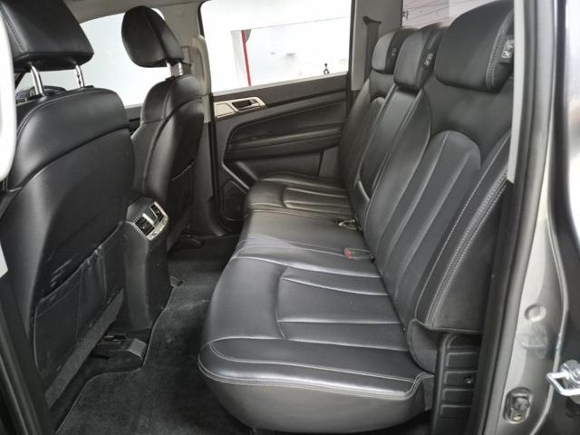 6041501087R12.jpg