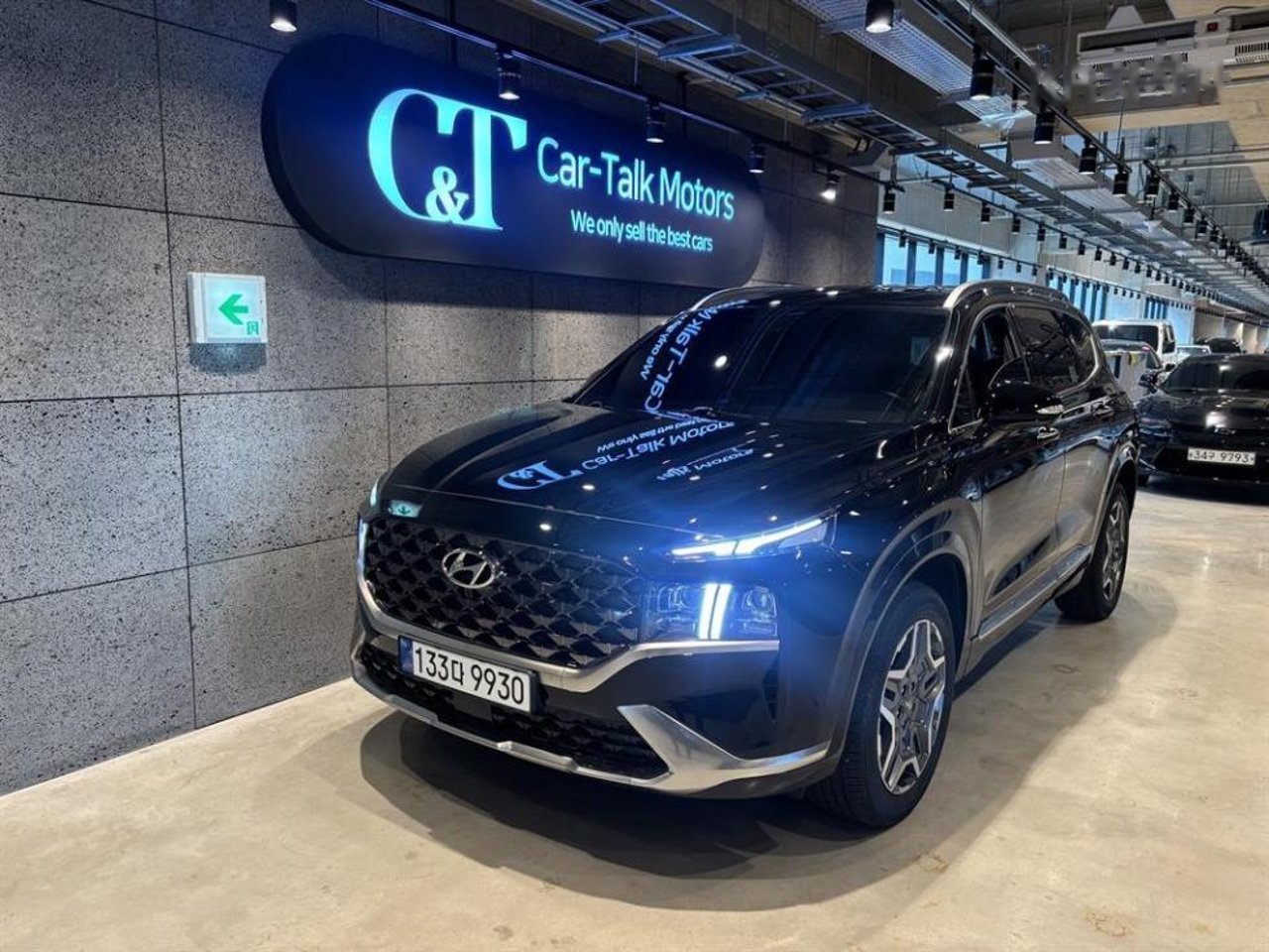 2023 Hyundai Santa, photo 1 of 1