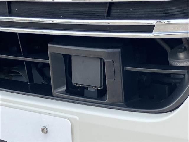 0206645A30261015W00101.jpg