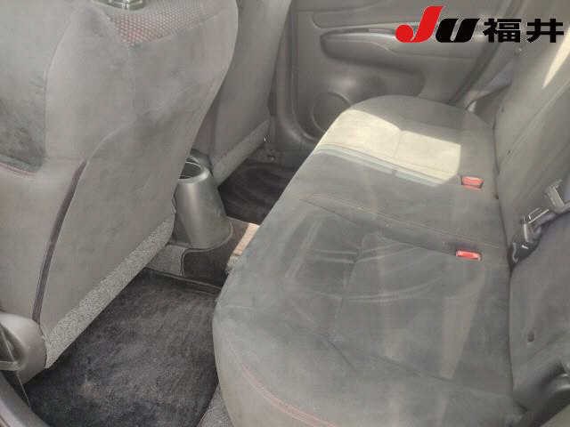 b25fc3e62727c4521b0b72dce379666b.jpg