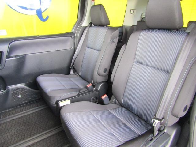 0530123A30261013W00315.jpg
